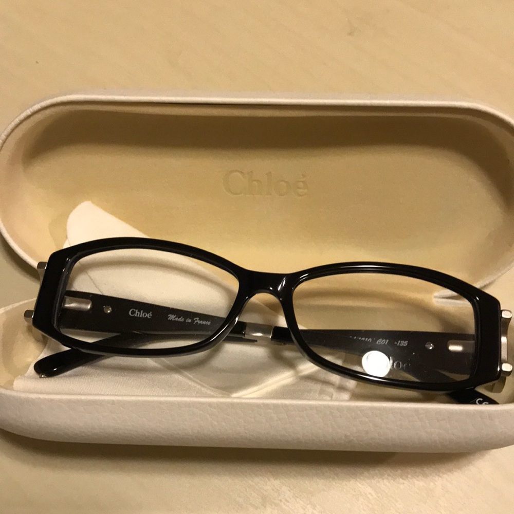 Chloe glass frame